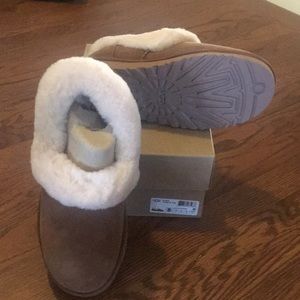 UGG Nita Slipper